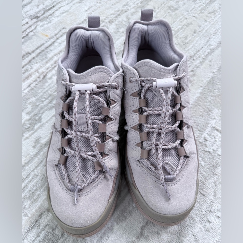 UGG  Lace-Up Sneakers Sz 6